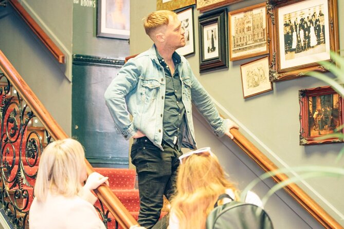 Dublin Storytelling Pub Tour - 3 stops, drinks & local snacks - Powerscourt Townhouse Centre: Georgian Dublin in 15 Minutes