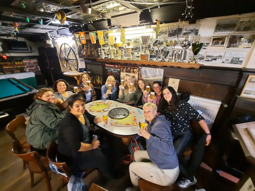 Duisburg-Ruhrot: Historic Harbor Pub Tour - Meeting at Plus am Neumarkt and finishing at Horst-Schimanski-Gasse