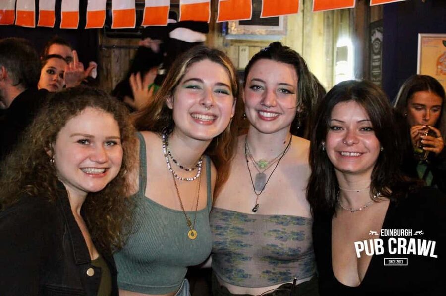 Edinburgh: Pub Crawl 7 Bars with 6 Shots - Six Shots Selected for You: Pacing Without Killing the Vibe