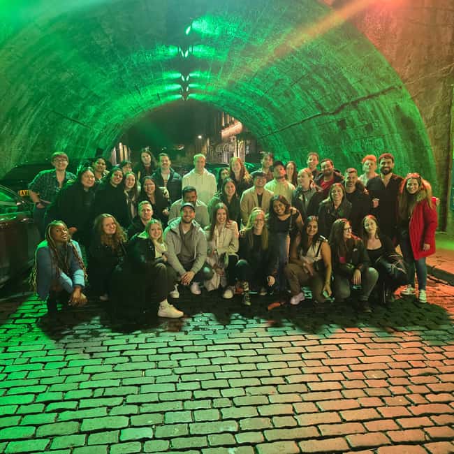 Edinburgh: Ultimate Pub Crawl Party with 7 Bars & 1 Club - VIP Queue-Skip: When It Matters Most in Edinburgh