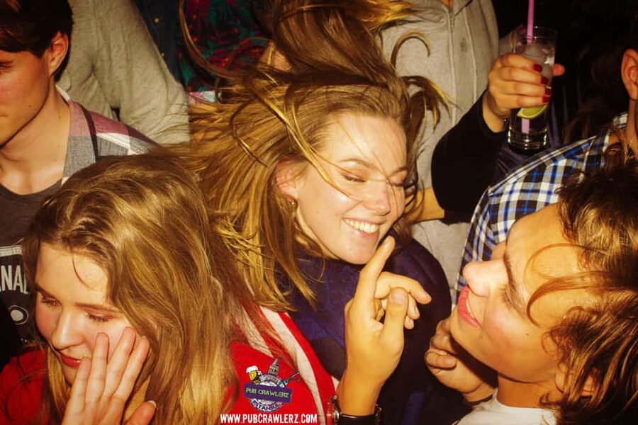 Explore Istanbul Night Life: Pub Crawl - Who should book this pub crawl in Istanbul?