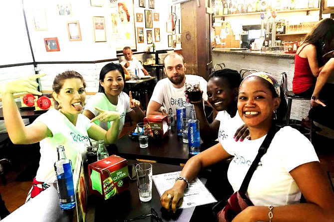 Flavours & Flamenco in Madrid Experience + Pub Crawl - Starting at El Oso y el Madroño: churros with chocolate, then a Madroño shot