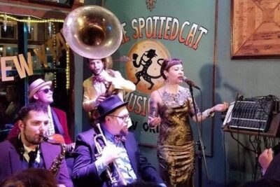Frenchmen Street VIP Live Music Pub Crawl in New Orleans - From Frenchmen Street to club doors: how the music routing works