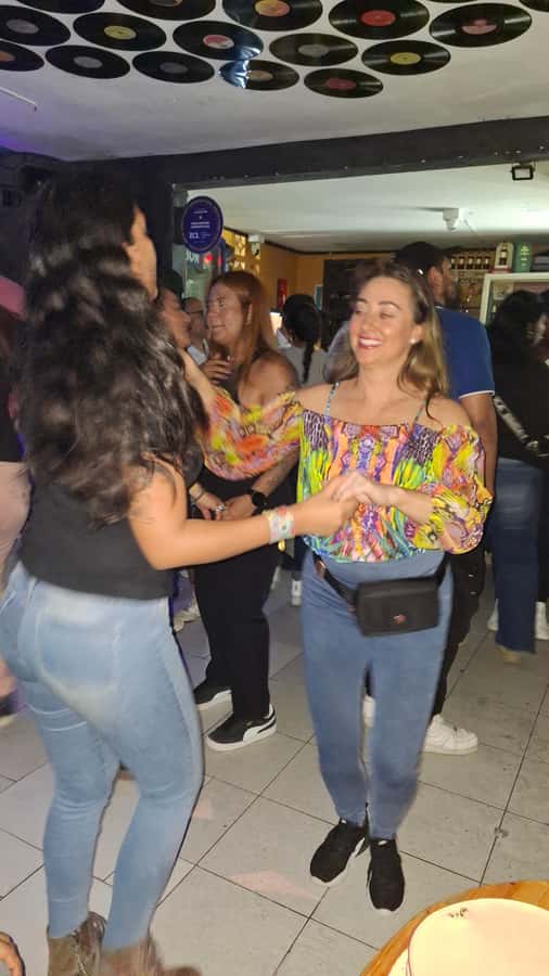 Friday Salsa Pub Crawl in Cali - Walking the Street of Flavor: La Curva del Boulevard and a beer break