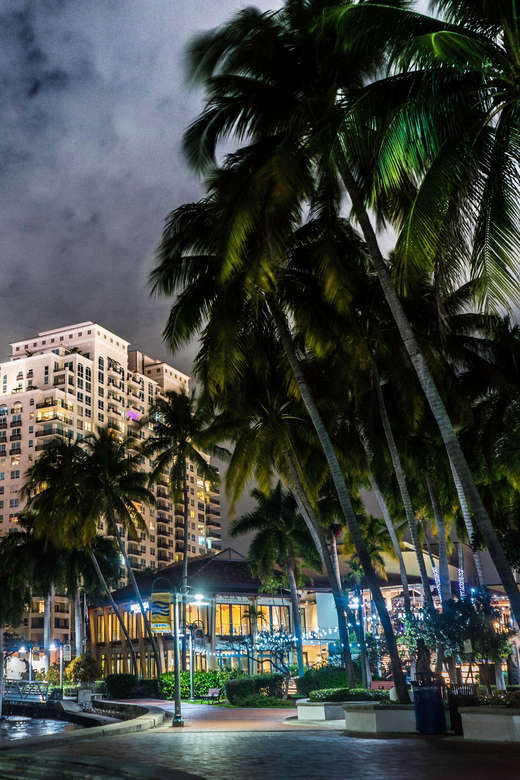 Ft. Lauderdale: Boos and Booze Haunted Pub Crawl - Meeting at Bodega Taqueria y Tequila on W Las Olas