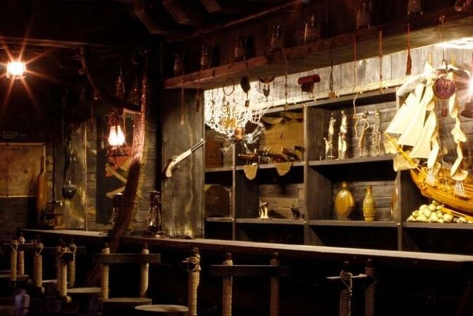 Galveston: Haunted Pub Crawl Walking Tour - How the 2-Hour Haunted Walk Really Feels: Stories, Stroll, and Spooky Momentum