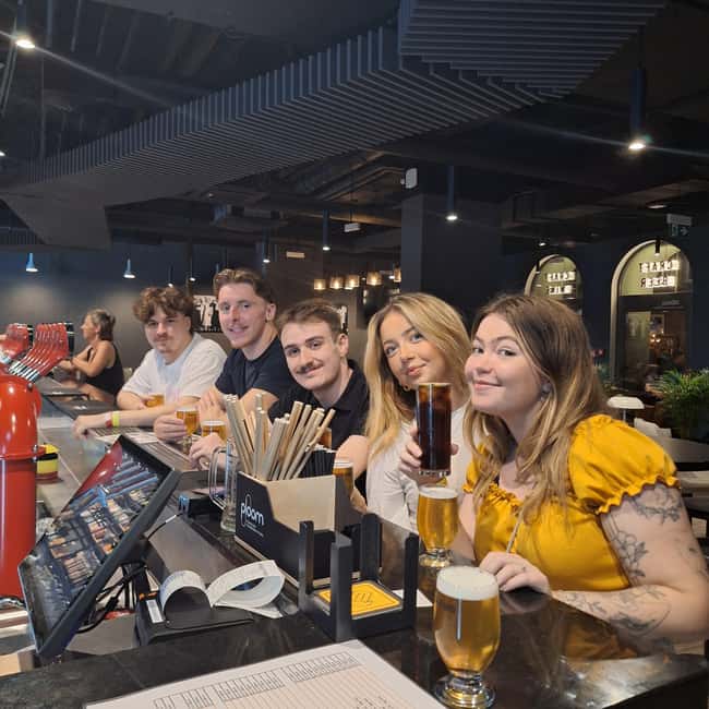 Gdansk 2026: Pub Crawl with Local Guide and Welcome Shots - The secret stop and the guided push toward the club