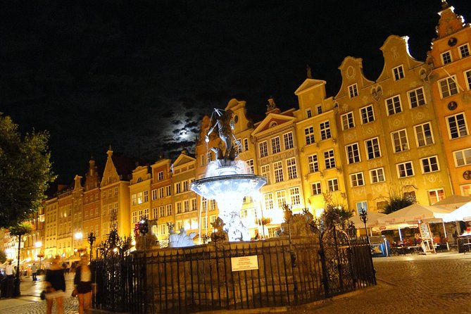 Gdansk Pub Crawl with Free Drinks - Nightlife Reality Check: Who This Is Best For (and Who Should Skip)