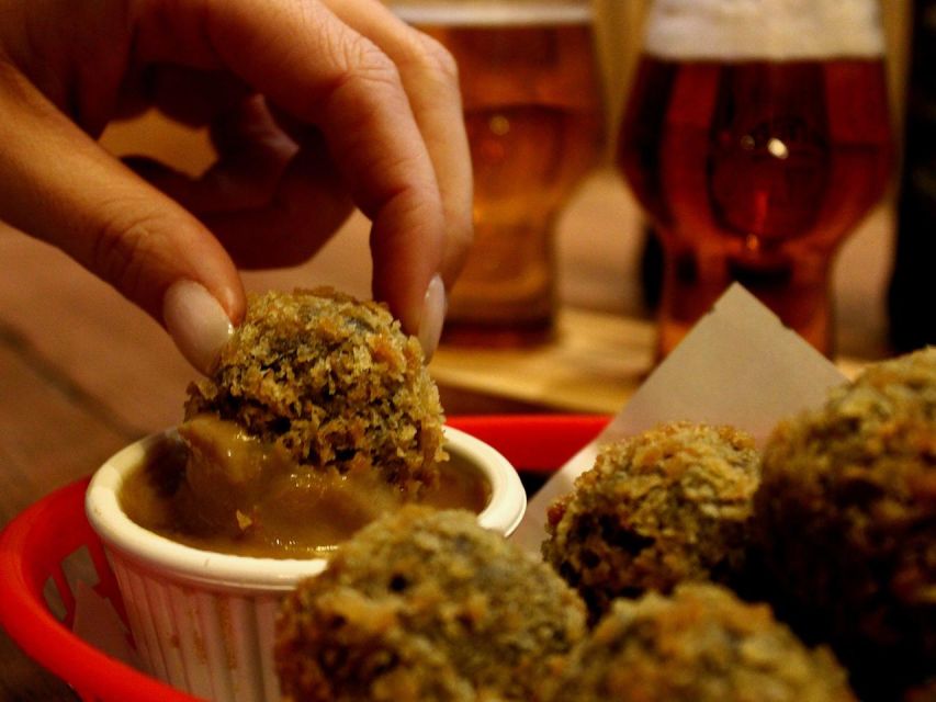Glasgow: Beer Flight with a Haggis Taster in a Glasgow pub - Four Local Beers at Van Winkle: What You’re Testing