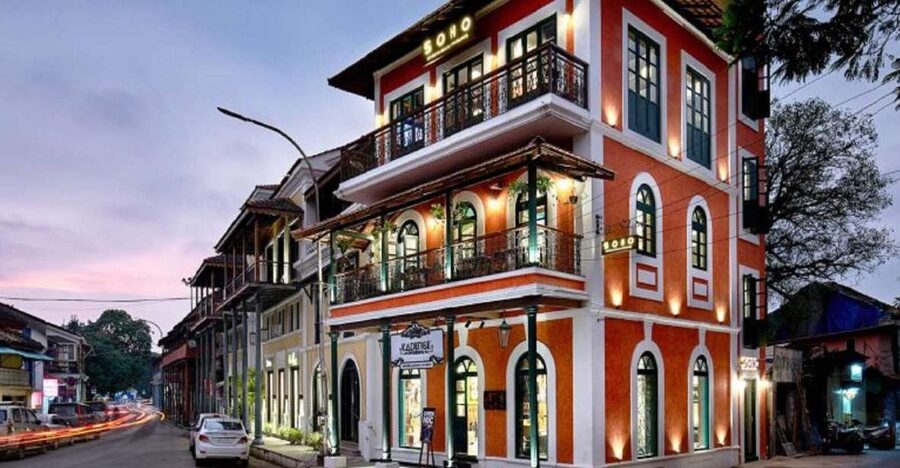 Goa: Pub Crawl - Meeting point: starting your night at Immaculate Conception Church