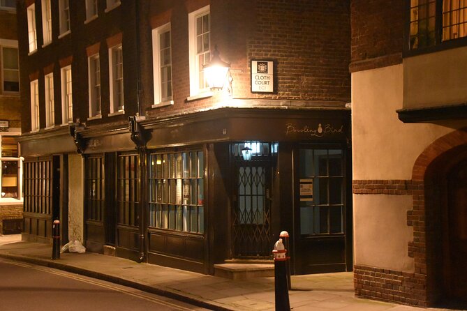 Haunted Pub Tour of London - Who should book this haunted pub tour (and who should skip)