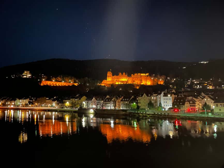 Heidelberg: Pub crawl through the old town, drinks included - Start at the market square fountain: easy meetup, instant social vibe