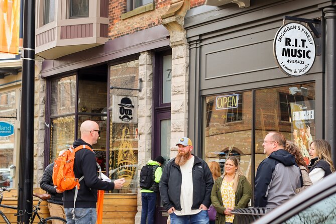 Holland Brew Pub Tour: History and Hops - Holland Brew Pub Tour: History and Hops in a Walk-Friendly Route