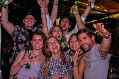 Hong Kong Pub Crawl at Lan Kwai Fong (LKF) - The Night’s Flow: shots, drink deals, and the rhythm of LKF