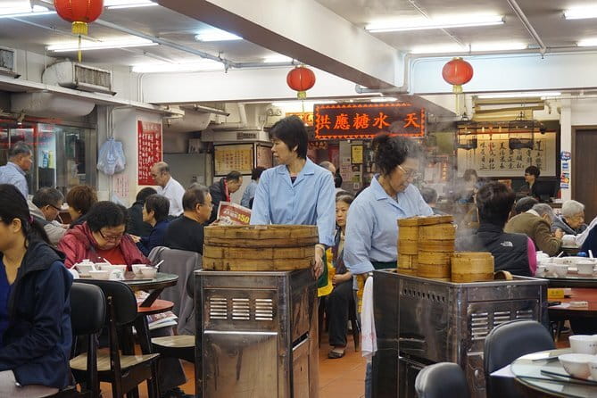 Hong Kong Pub Crawl at Lan Kwai Fong (LKF) - Practical tips to make the night smoother