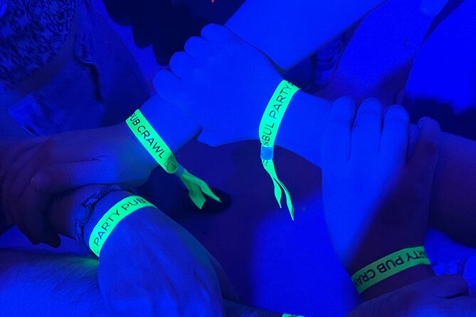 Istanbul Party Pub Crawl with Party Bus in Sultanahmet and Taksim - Taksim Square and three clubs: how the night comes alive