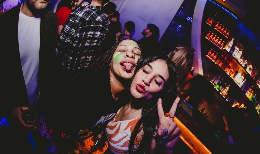 Istanbul: Rooftop Pub Crawl with Party Bus - Why Taksim and Rooftops Are a Smart Combo for Istanbul Nights