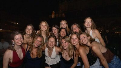 Krakow: Pub Crawl 1H Open Bar, VIP Entry & Welcome Shots - Power hour value: why $31 can feel like more than it sounds
