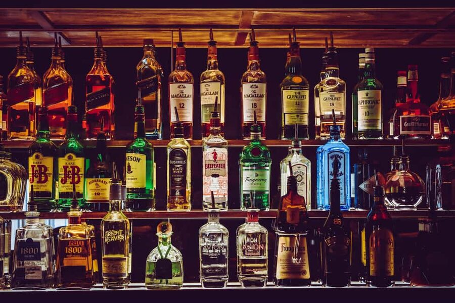 Kutaisi: Guided Pub Crawl with Welcome Shots - Mary’s Irish Pub: Wine Tasting Plus a Dance Show Moment