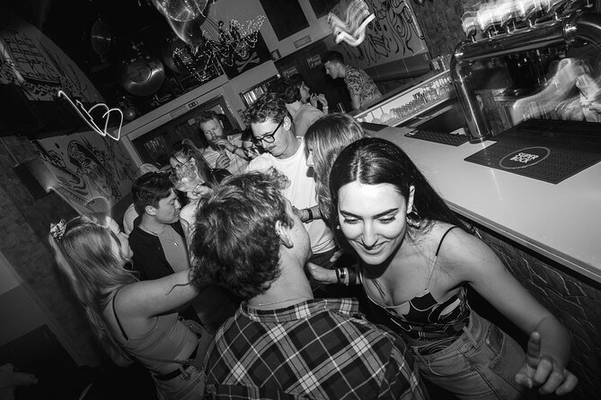 Lisbon Pub Crawl - Price and Logistics: The Real Trade-Offs