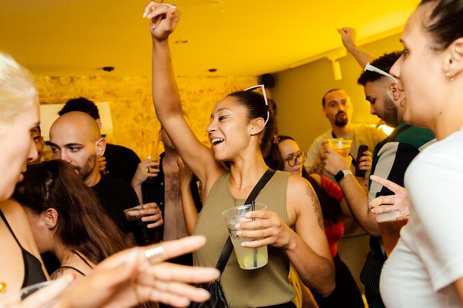 Lisbon: Pub Crawl with Open Bar, Shots & VIP Club Entry - Guides: what good leadership changes on a pub crawl