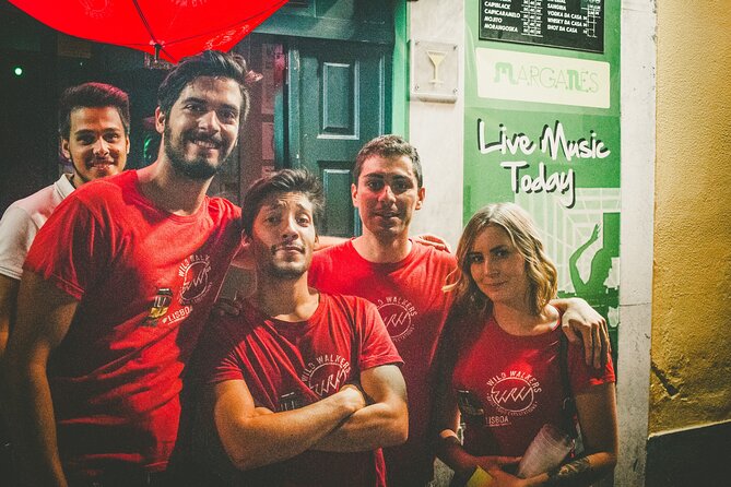 Lisbon Wild Pub Crawl - Stop 1 in the Bairro Alto zone: the first two hours