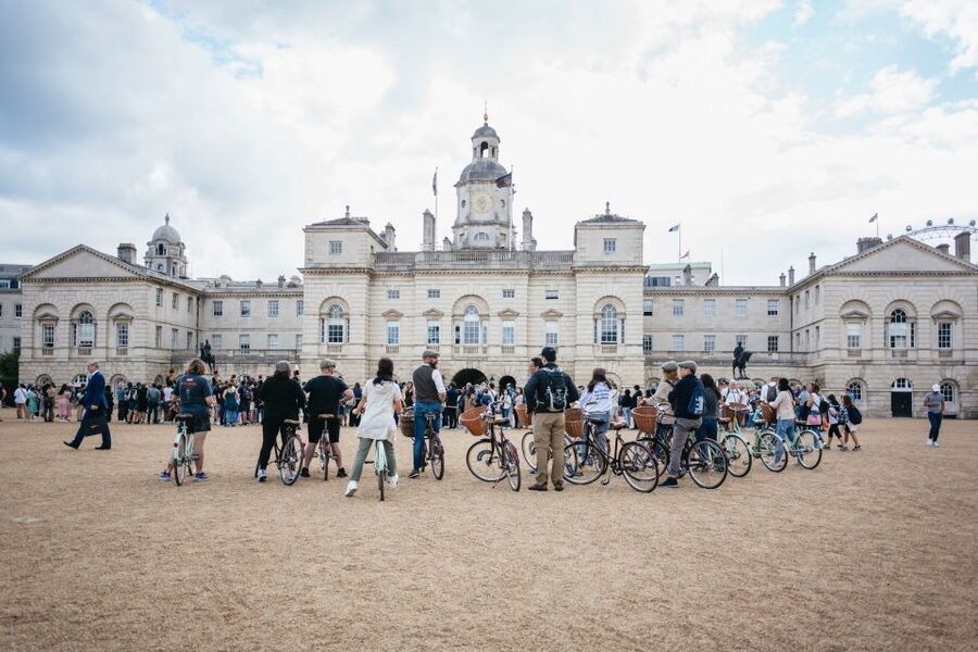 London: Landmarks & Secrets Bike Tour with Pub & Street Art - Big Ben and Westminster’s Photo Stops Without the Queue Chaos