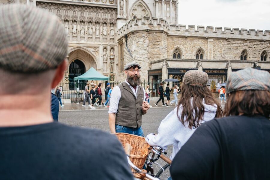 London: Landmarks & Secrets Bike Tour with Pub & Street Art - Price and What $101 Really Buys You in Central London