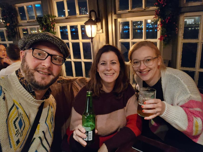 London: Pilgrims and Pirates Historical Pub Tour - Meeting at Railway Avenue and getting your bearings fast