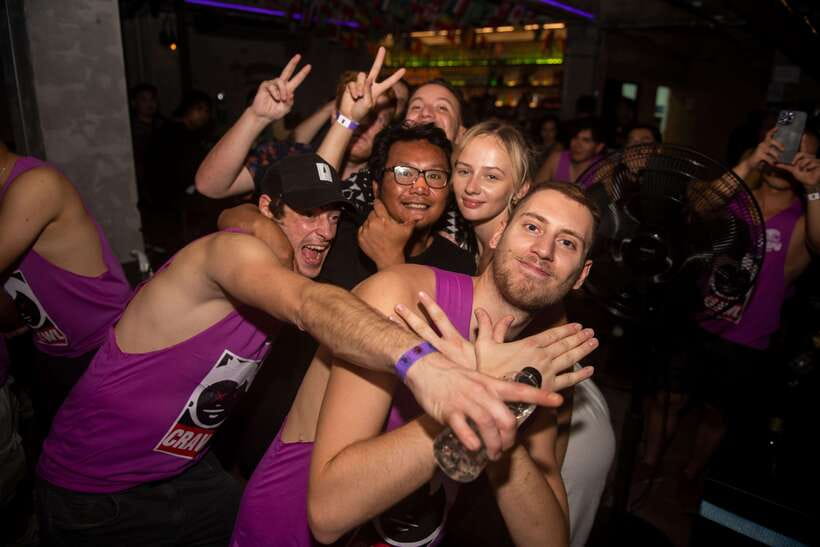 Mad Monkey Bangkok Pub Crawl - The shift toward Khao San Road: Best Friend bar at nightfall