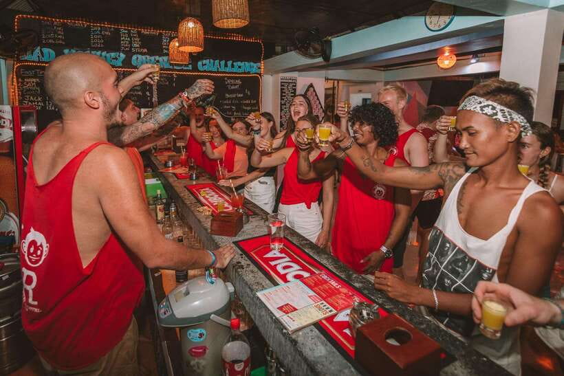 Mad Monkey Siem Reap Pub Crawl - Social Scene in Siem Reap: When This Pub Crawl Feels Perfect