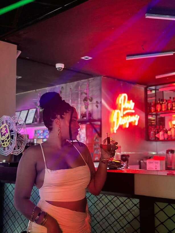 ⭐ Makati Bar Hopping and Pub Crawl Tour with Venus ⭐ - Jazz Bars, Hidden Bars, and Local Stops That Add Variety