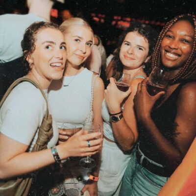 Málaga: Pub Crawl Málaga Madness - The included drinks and free entrance plan
