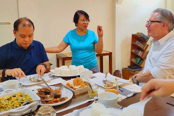 Manila Nightlife And Pub Crawl Tour Makati City - Las Tapas: Spanish Bites and Live Jazz at a 30-Foot Bar
