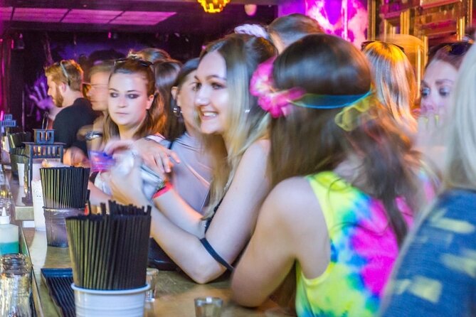 Melbourne Pub Crawl (Batmania Tours) - The guide-led games and social energy: where the best nights start