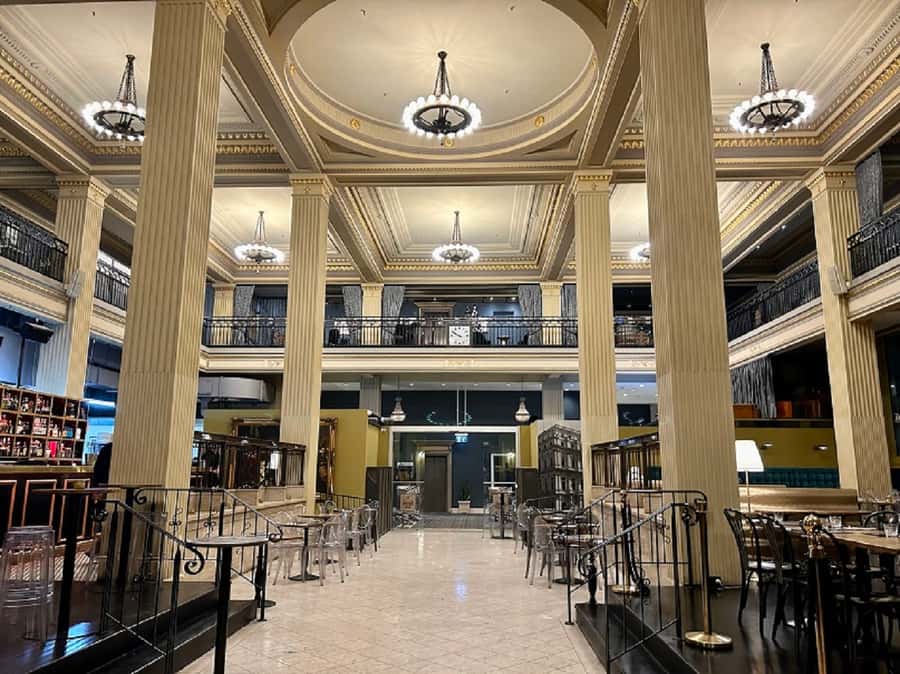 Melbourne: Spirits and Ales Haunted Pub Walking Tour - Rialto Intercontinental and Olderfleet: Mystery by Architecture