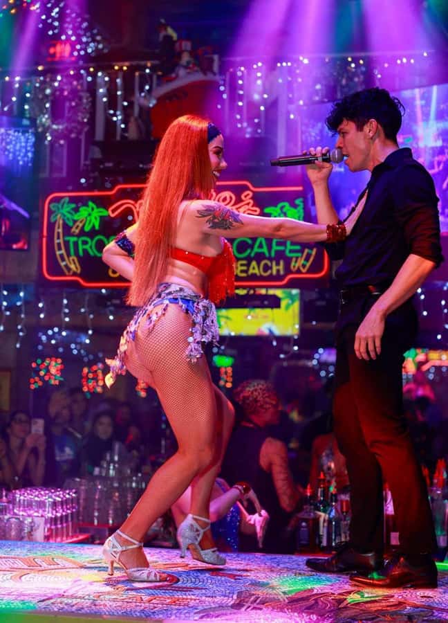 Miami Pub Crawl + Clubbing Experience - Dress Code, Age Rules, and What to Bring So You Don’t Get Stuck