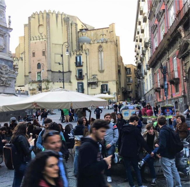 Naples: Guided Pub Crawl in the Old Town - The Old Town walk: street music, squares, and short bursts of fun