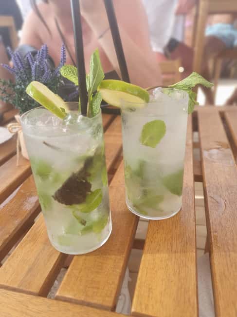 Naples Pub Crawl; from the first free Spritz to the Disco - Free spritz at a Neapolitan spritzeria