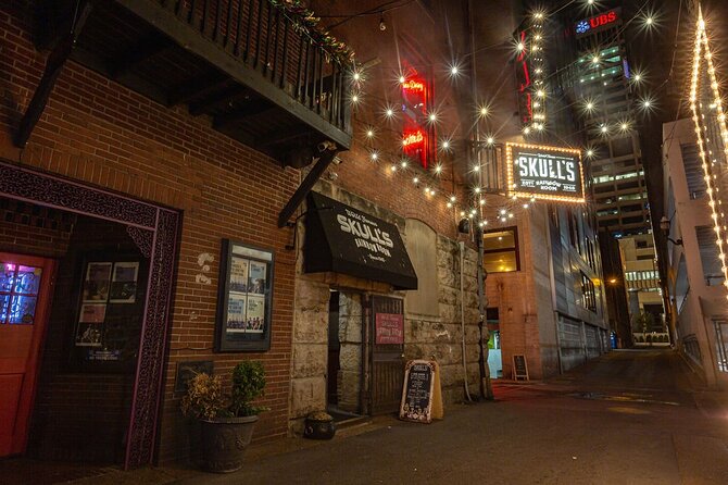 Nashville Ghosts: Adults-Only Boos and Booze Haunted Pub Crawl - A walk with Printers Alley history in the background