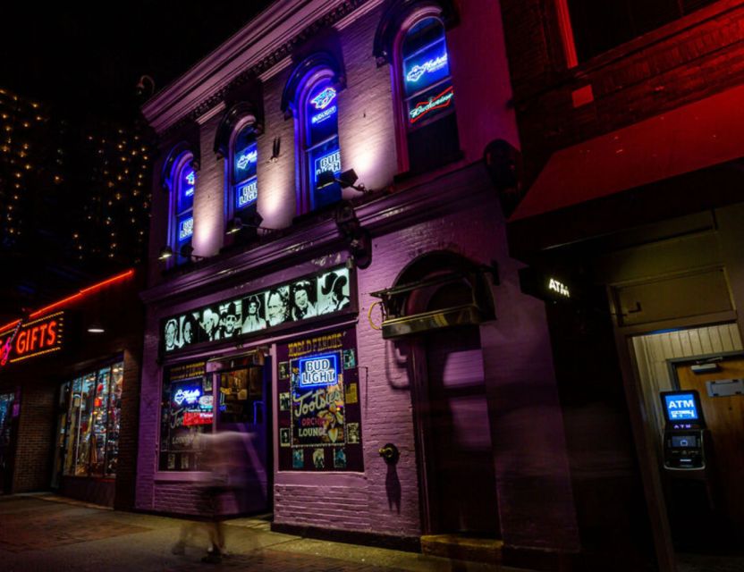 Nashville: Ghosts, Boos and Booze Haunted Pub Crawl - Stop 4: The Ryman Auditorium Area and the Big-Stage Echo