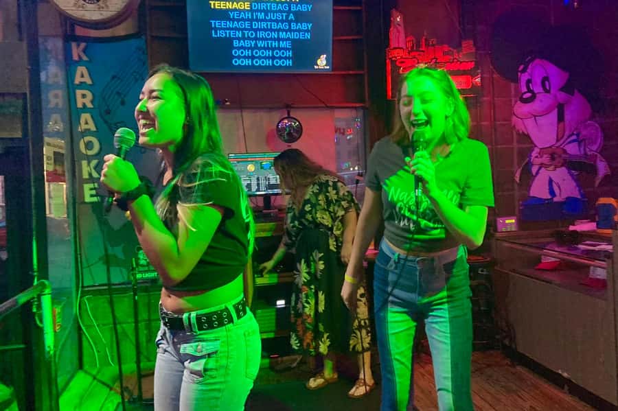 Nashville: Music City Pub Crawl - What $28 really buys: guide time, games, and drink specials