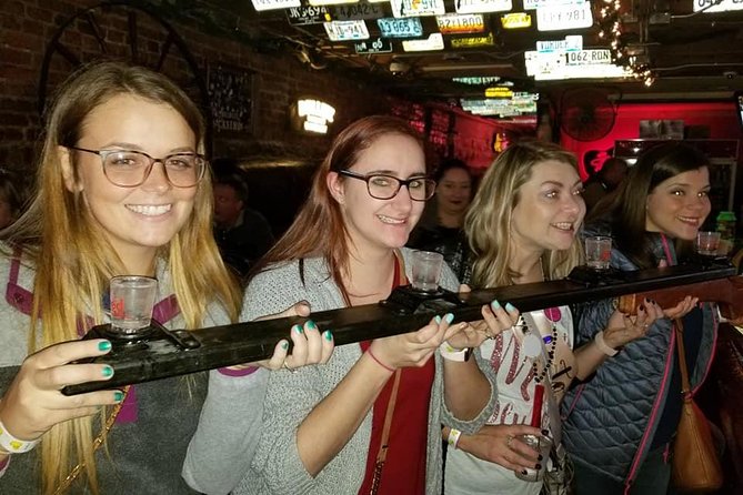 Nashville's Honky-Tonk Walking Sightseeing Pub Crawl - The walk-and-music pace: what 3 hours feels like