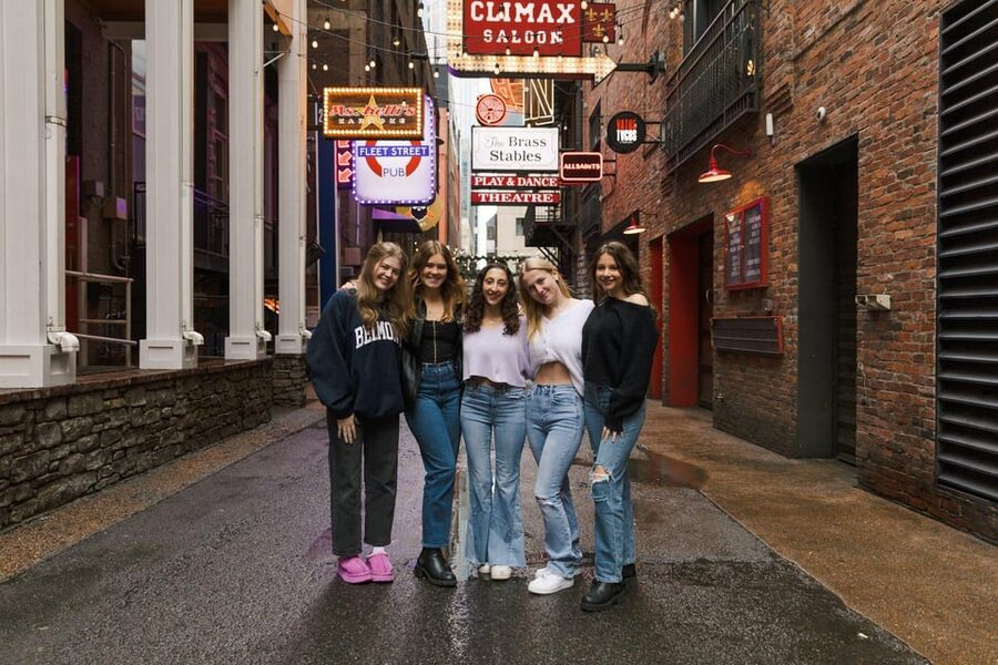 Nashville's Speakeasy Secrets: True Crime Tasting Pub Crawl - Before you go: ID checks, business casual, and the 21+ line