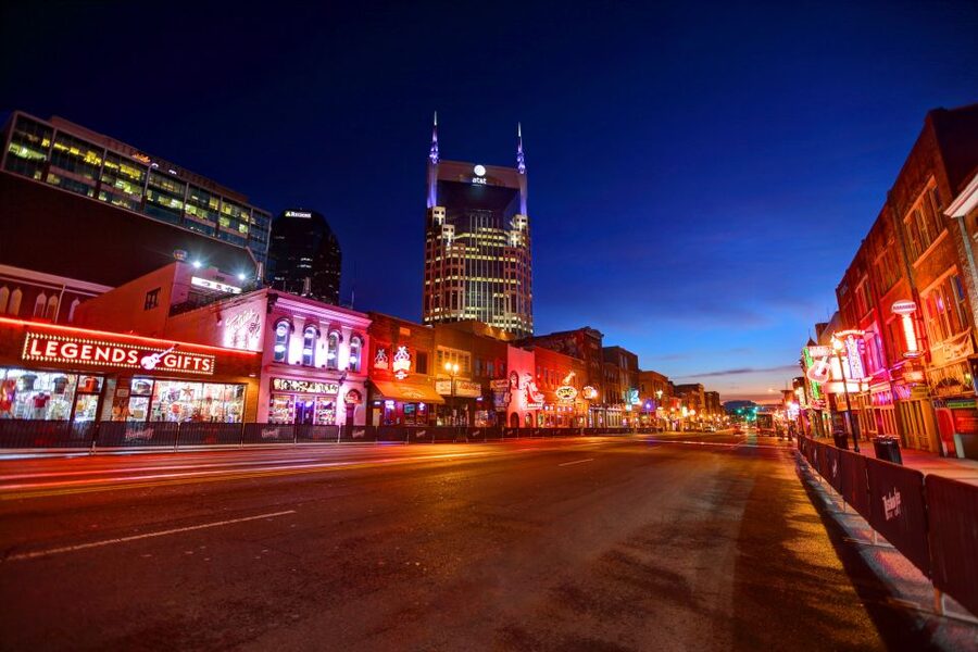 Nashville: Seeking Spirits Haunted Pub Crawl - The 2-Hour “Raise a Glass” Format That Keeps Moving