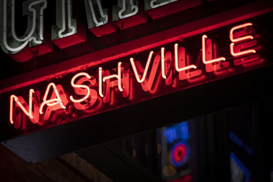 Nashville: Seeking Spirits Haunted Pub Crawl - Doc Holliday’s Saloon: Classic Name, Spooky Story Delivery
