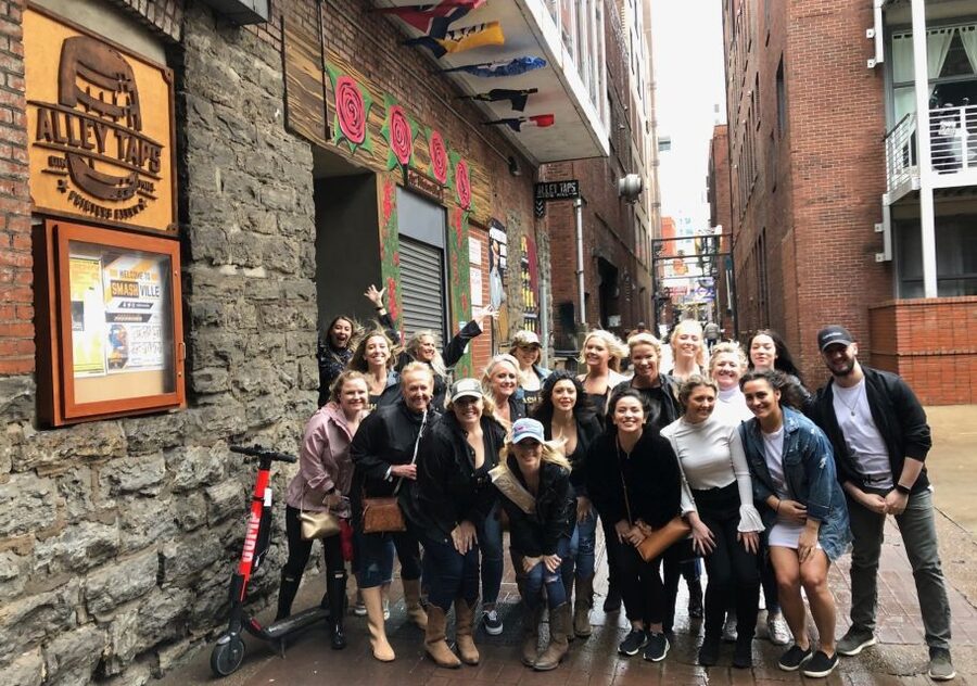 Nashville: The Ville All-Inclusive Pub Crawl - Drinks, music, and the social part of Nashville nightlife