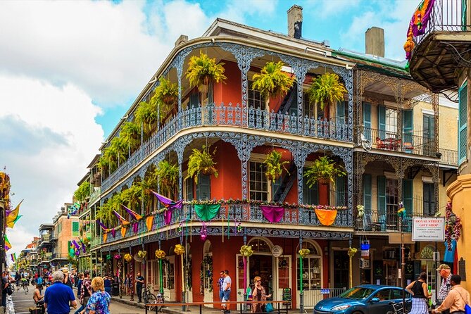 New Orleans Haunted Pub Crawl - A Haunted Pub Crawl That Starts in the French Quarter