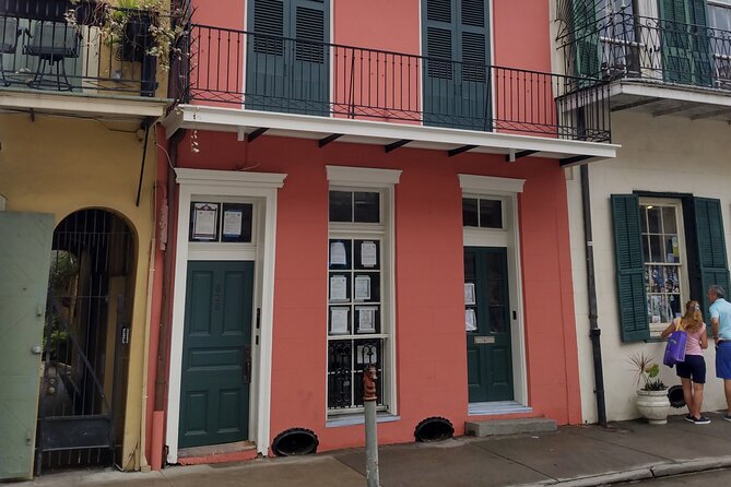 New Orleans Original True Crime Pub Crawl - Your French Quarter drink plan: to-go, buy-your-own, no pressure