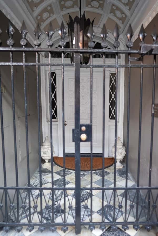 New Orleans: True Crime Pub Crawl - The JFK Connection: Why the French Quarter Shows Up in This Story